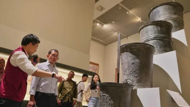 Menteri Kebudayaan (Menbud) Fadli Zon, dalam kunjungannya ke Museum Nasional Tiongkok (National Museum of China/NMC), Beijing. ANTARA/HO-Kementerian Kebudayaan.